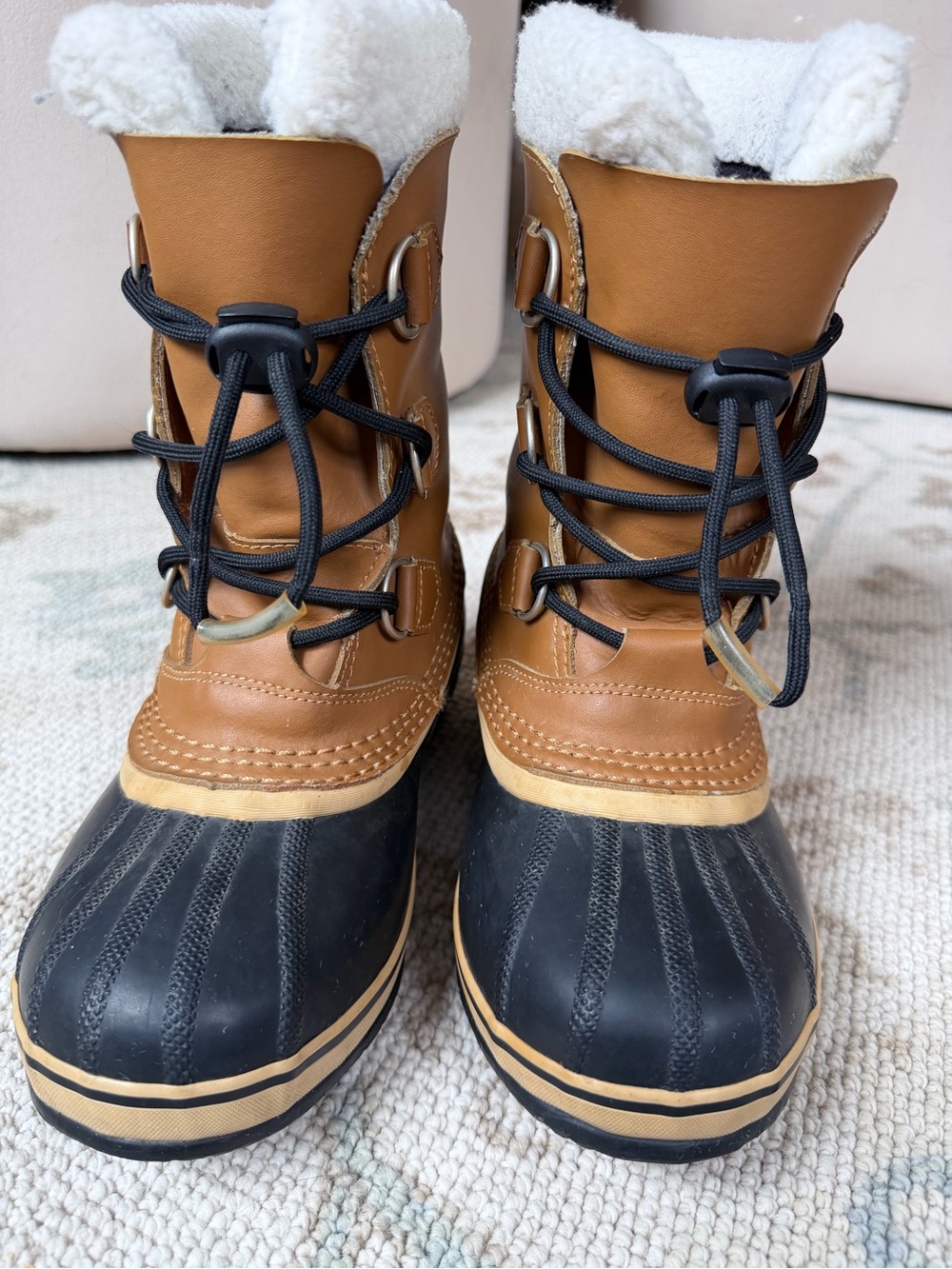 SOREL Yoot Pac TP Youth Size 4 Waterproof Snow Boots Tan Black NY1443-259